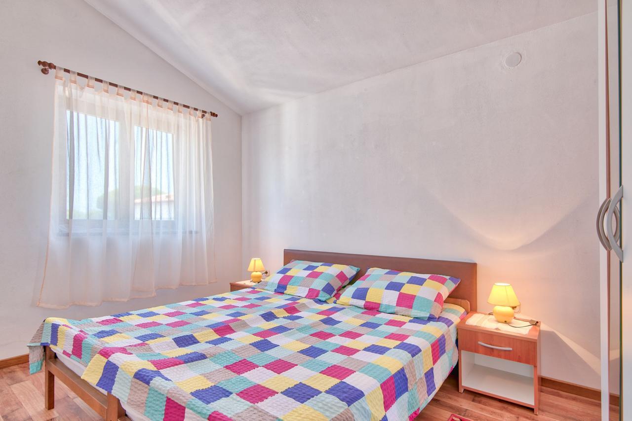 Apartment Maja Stinjan ภายนอก รูปภาพ