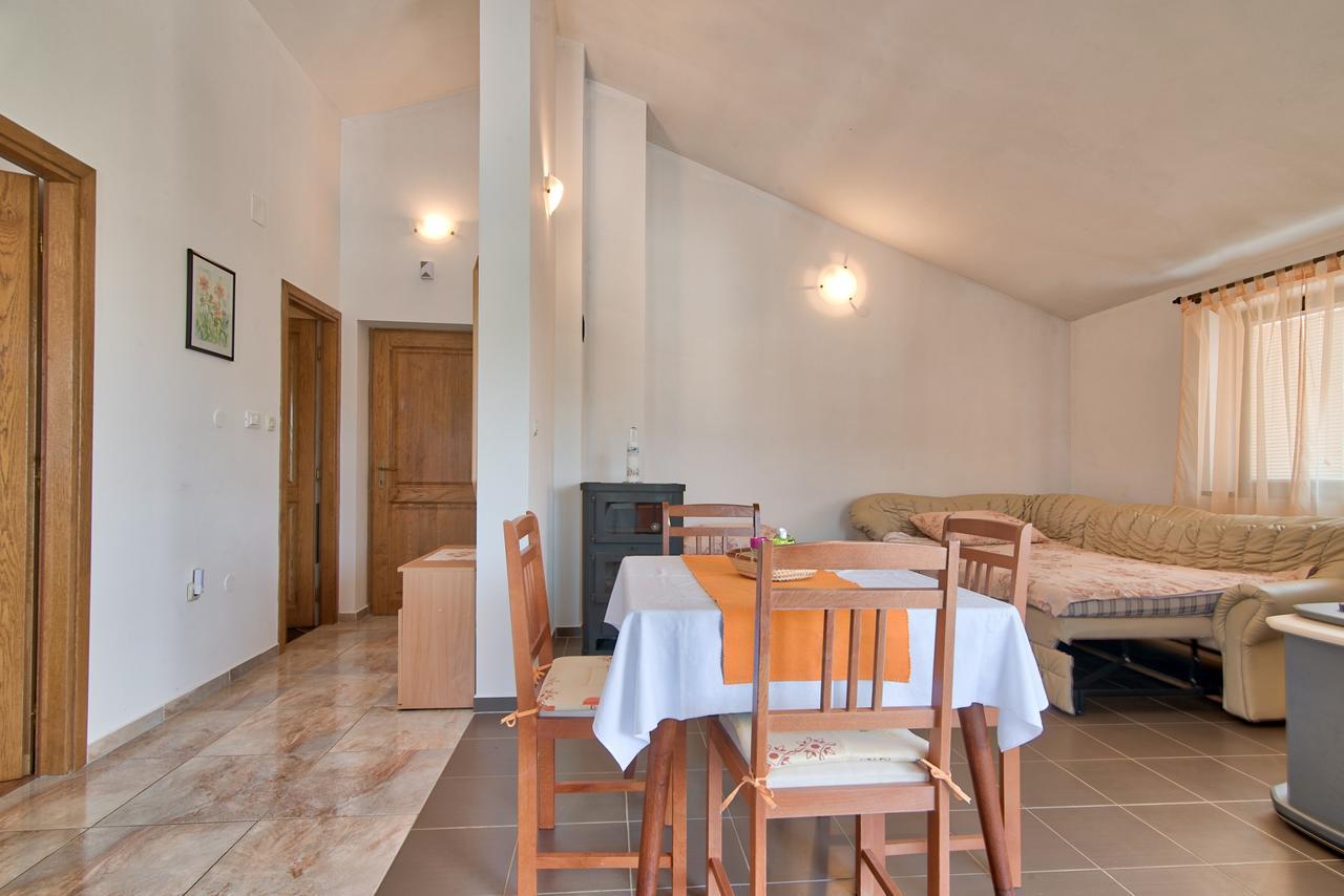 Apartment Maja Stinjan ภายนอก รูปภาพ