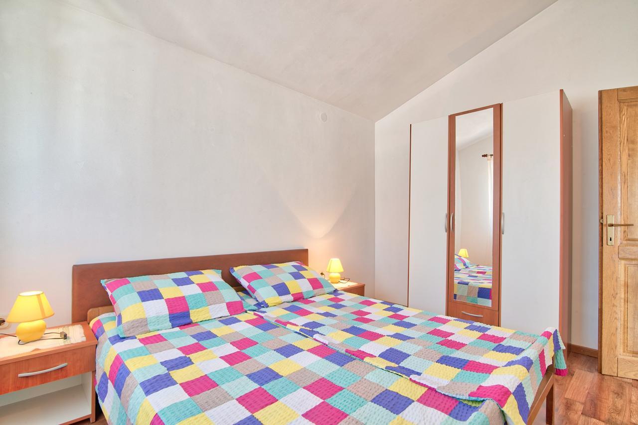 Apartment Maja Stinjan ภายนอก รูปภาพ
