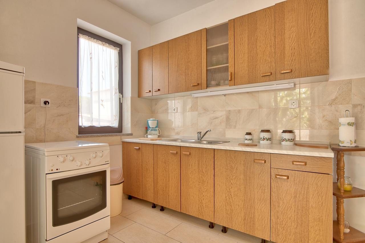 Apartment Maja Stinjan ภายนอก รูปภาพ